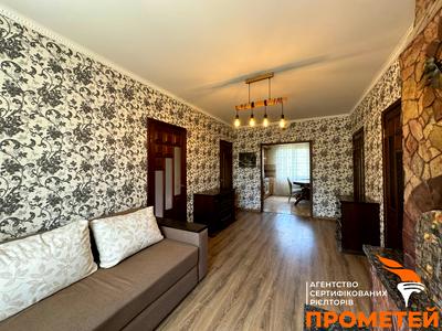 будинок за адресою Черешнева вул.