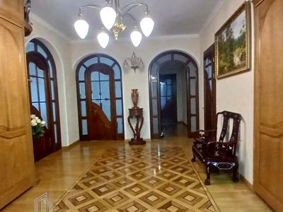 квартира за адресою Антоновича вул. (Горького), 140