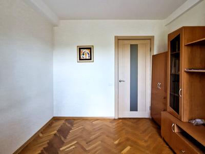 квартира за адресою Ореста Левицького вул. (Академіка Курчатова), 23