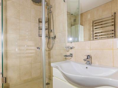 квартира за адресою Драгоманова вул., 25