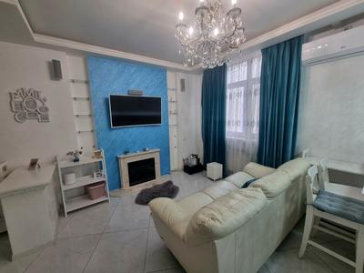 квартира за адресою Сім'ї Кульженків вул. (Петра Дегтяренка), 35