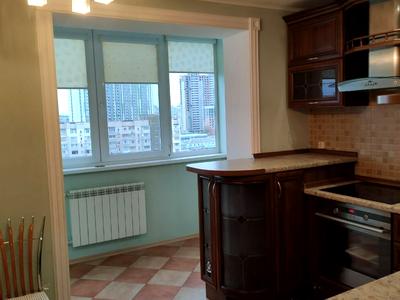квартира по адресу Ревуцкого ул., 21