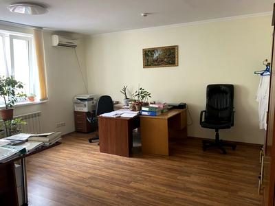 коммерческая по адресу Василия Довгича ул., 2
