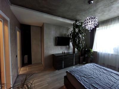 квартира за адресою Ревуцького вул., 9