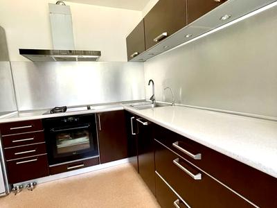 квартира за адресою Метробудівська вул., 8