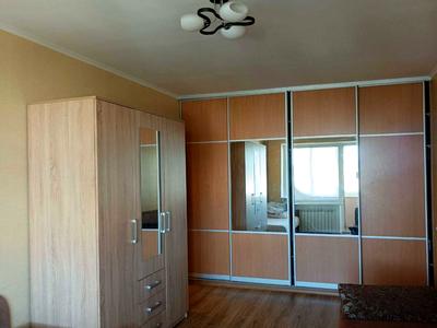 квартира за адресою Слави бульв., 12