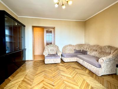 квартира за адресою Володимира Сосюри вул., 4