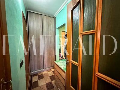 квартира за адресою Червоної Калини просп. (Володимира Маяковського), 8