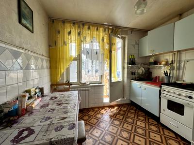 кімната за адресою Амвросія Бучми бульв., 8