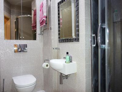 квартира за адресою Анни Ахматової вул., 30