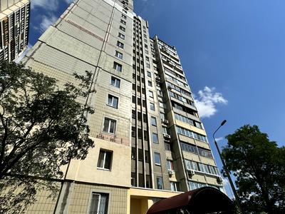 квартира за адресою Лариси Руденко вул., 10-А