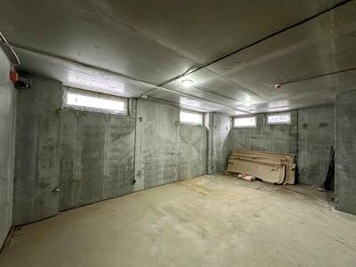 комерційна за адресою Науки просп., 58