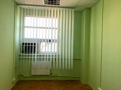 комерційна за адресою Михайла Максимовича вул. (Онуфрія Трутенка), 2