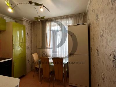 квартира за адресою Волинська вул., 8