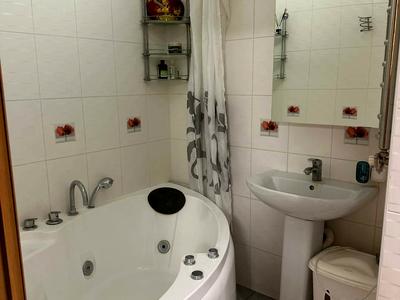 квартира за адресою Срібнокільська вул., 8