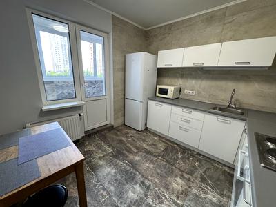 квартира за адресою Софії Русової вул., 3