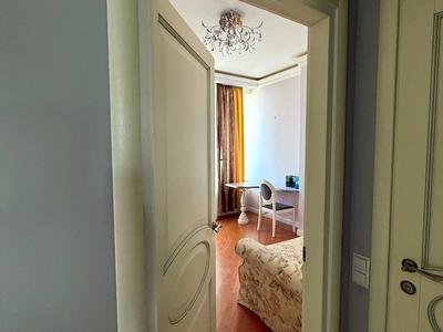 квартира за адресою Літературна вул., 1а