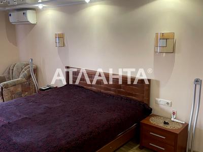 квартира за адресою Івана Фунтового вул., 68