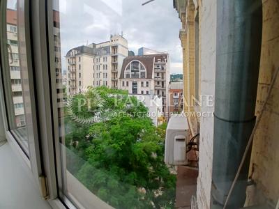квартира за адресою Тарасівська вул., 23/25