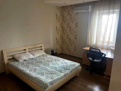 квартира за адресою В'ячеслава Чорновола вул., 25