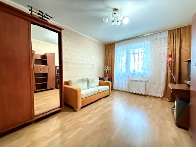 квартира по адресу Драгоманова, 11