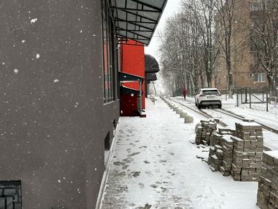 комерційна за адресою Науки просп., 58