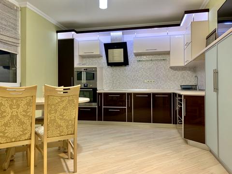 квартира за адресою Степана Рудницького вул. (Академіка Вільямса), 5