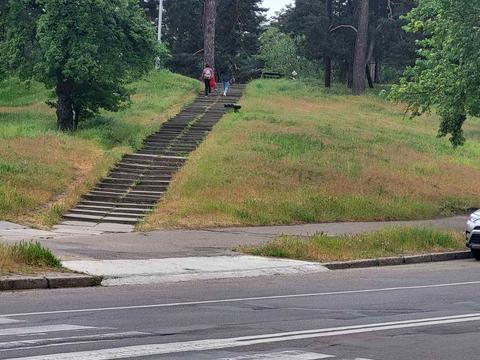 квартира за адресою Андрія Малишка вул., 21-Б