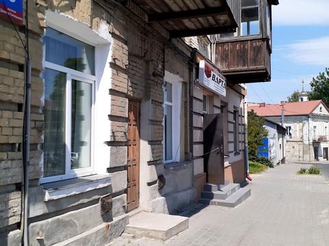 комерційна за адресою Данила Галицького, 8