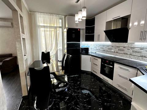 квартира за адресою Регенераторна вул., 4/10