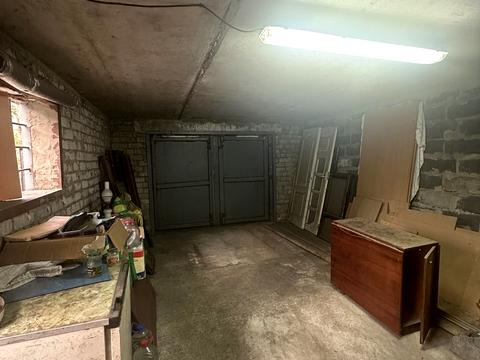 будинок за адресою Романтична вул. (Адмірала Макарова), 11