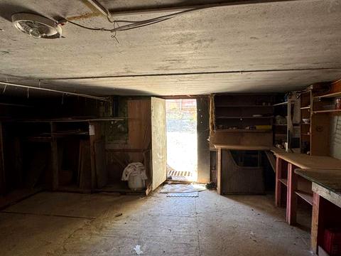 будинок за адресою Високовольтна, 1