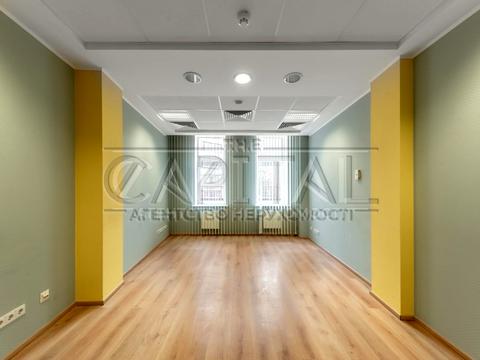 комерційна за адресою Дмитрівська вул., 94