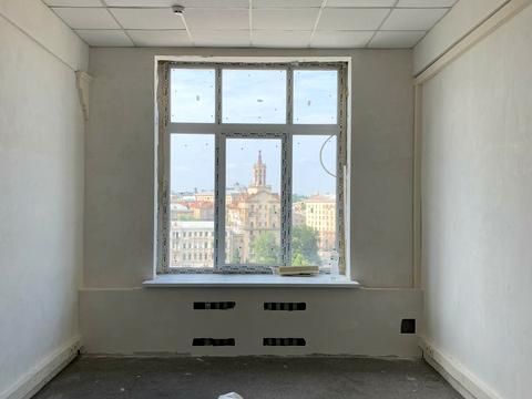 коммерческая по адресу Хрещатик, 7/11