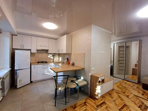 квартира за адресою Сталеварів вул., 26