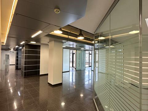 комерційна за адресою Володимирська вул., 49-А