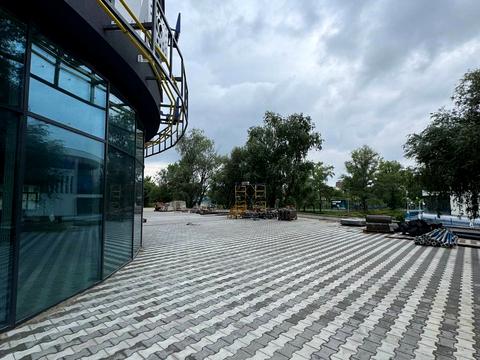 комерційна за адресою Центральна вул., 21