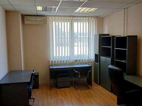 квартира за адресою Раїси Окіпної вул., 4