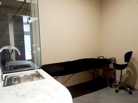 комерційна за адресою Кордонний пров., 2/2