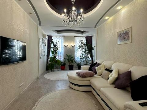квартира за адресою Євгена Чикаленка вул., 43а