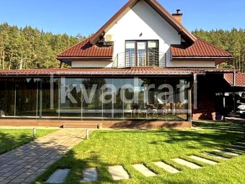 будинок за адресою Центральна вул.