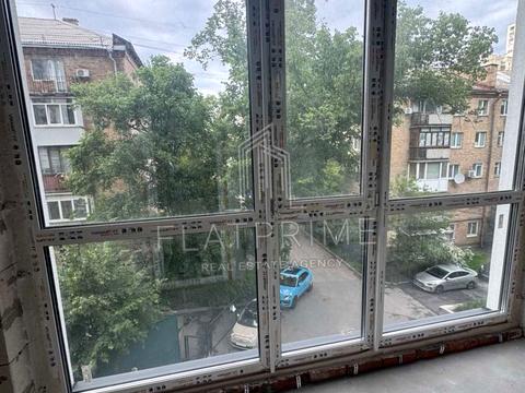 квартира за адресою Ростиславська вул. (Маршала Рибалка), 5-А