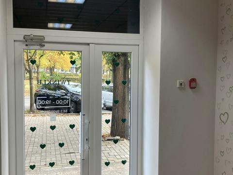 комерційна за адресою Незалежної України вул. (40 років Радянської України), 68-А