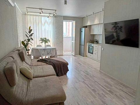 квартира за адресою Сім'ї Кульженків вул. (Петра Дегтяренка), 37