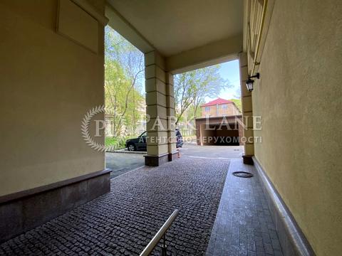 квартира по адресу Гоголевская ул., 4