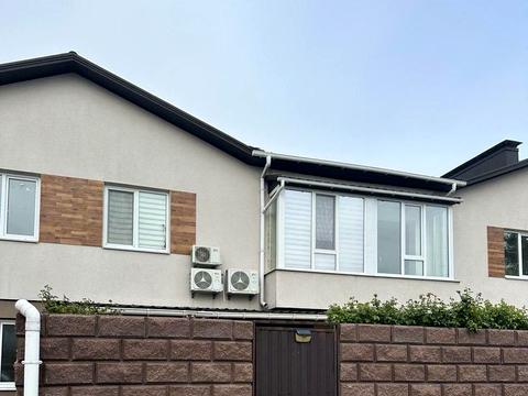 будинок за адресою Центральна вул.