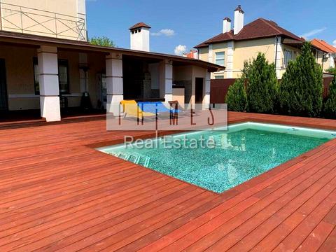 будинок за адресою Ясна