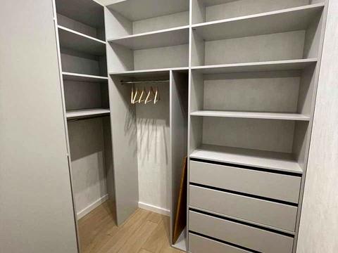 квартира по адресу Луговская ул., 248