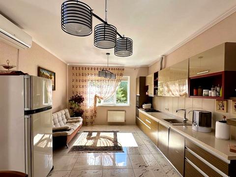 будинок за адресою Шкільна вул.