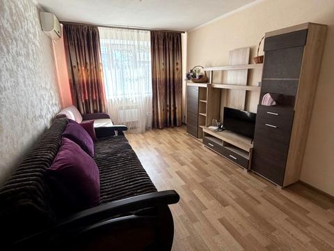 квартира за адресою Богдана Хмельницького просп. (Героїв Сталінграда), 16